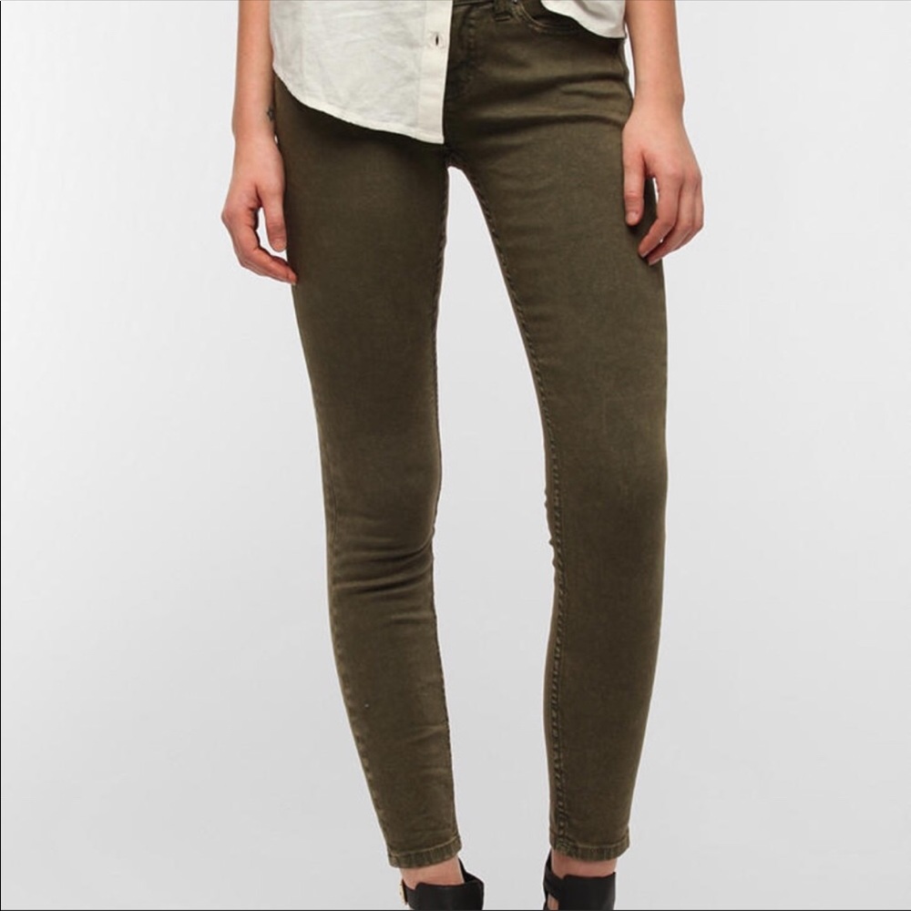 BDG MID RISE SKINNY JEANS IN ARMY/OLIVE GREEN